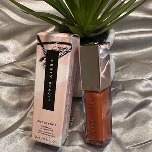 🌹Fenty Beauty GLOSS BOMB “FENTY GLOW” Lip Gloss in a Shimmery Glow NWT